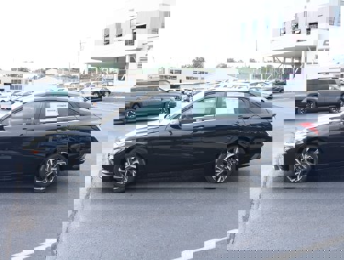 New 2025 Hyundai Elantra Limited image 7