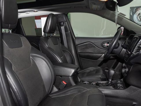 Used 2019 Jeep Cherokee Limited w/ Luxury Group image 21