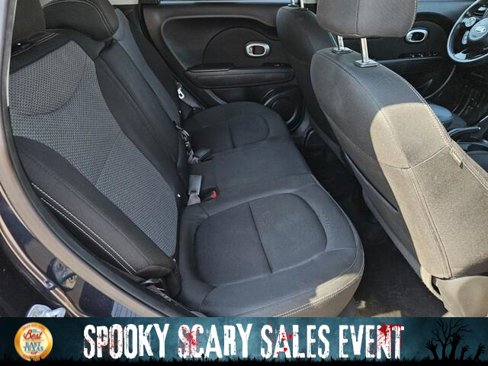 Used 2019 Kia Soul + image 14