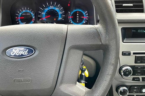 Used 2012 Ford Fusion S image 24