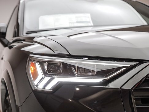 New 2025 Audi Q3 2.0T Premium image 4