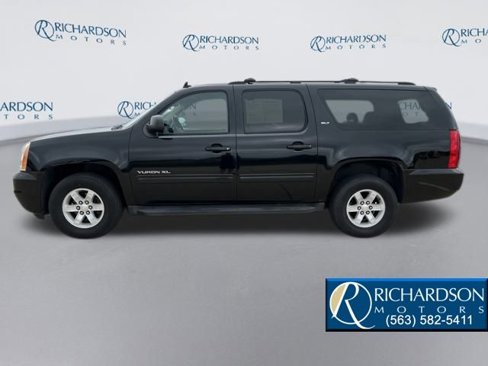Used 2014 GMC Yukon XL SLT image 2