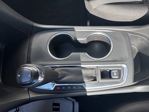 Certified 2020 Chevrolet Equinox LT w/ Driver Convenience Package image 25