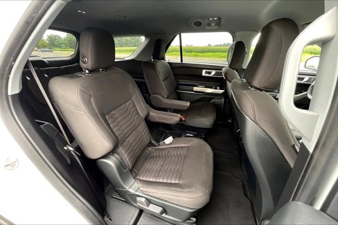 Used 2020 Ford Explorer XLT image 18
