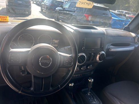 Used 2013 Jeep Wrangler Unlimited Rubicon w/ Connectivity Group image 11