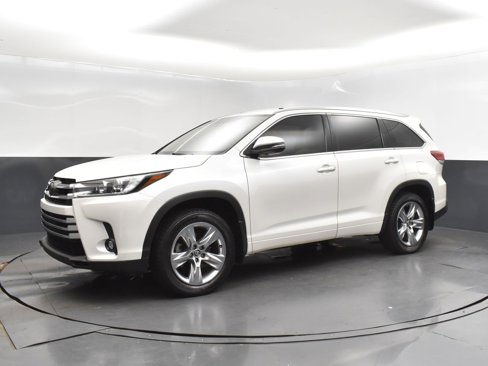 Used 2019 Toyota Highlander Limited image 3