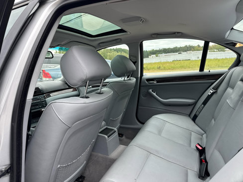 Used 2003 BMW 325xi Sedan image 17