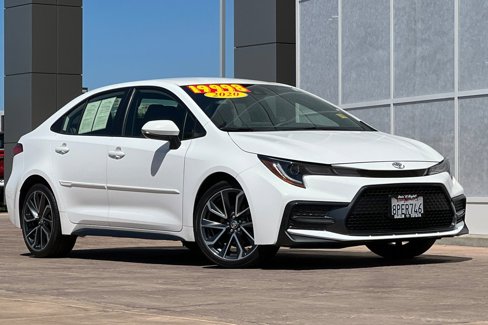 Certified 2020 Toyota Corolla SE image 2