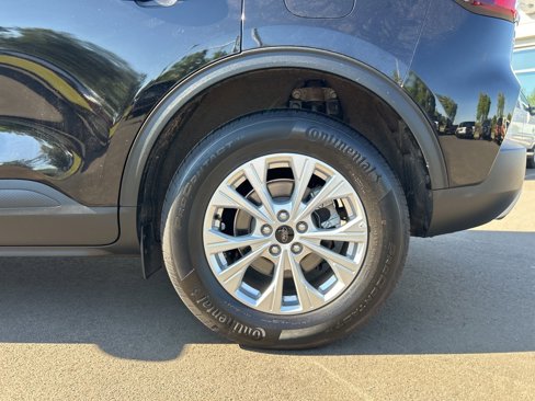Used 2023 Ford Escape Active image 2