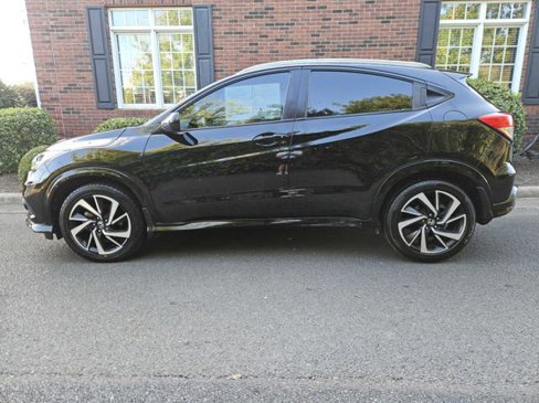 Used 2019 Honda HR-V Sport image 2
