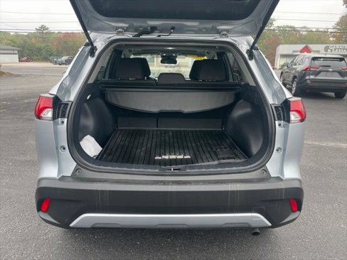 Certified 2024 Toyota Corolla Cross LE image 5