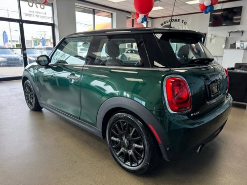 Used 2019 MINI Cooper 2-Door Hardtop image 24