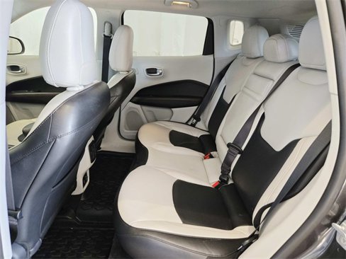 Used 2019 Jeep Compass Limited w/ Safety & Security Group image 9