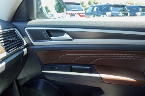 Used 2022 Volkswagen Atlas SE image 26