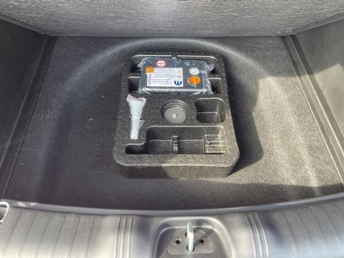 New 2025 Jeep Compass Latitude image 15