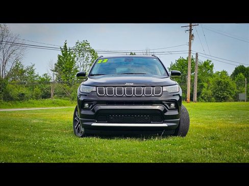 Used 2022 Jeep Compass Limited image 9