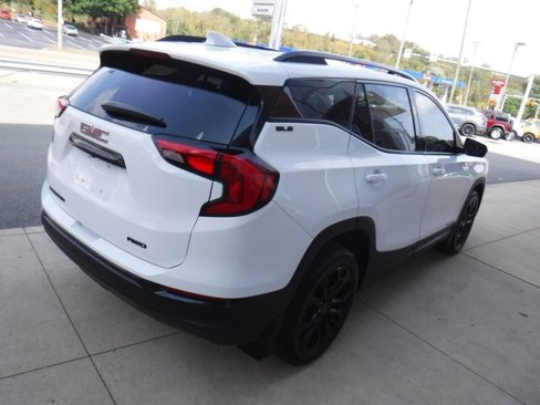 Used 2020 GMC Terrain SLE w/ Driver Convenience Package image 6