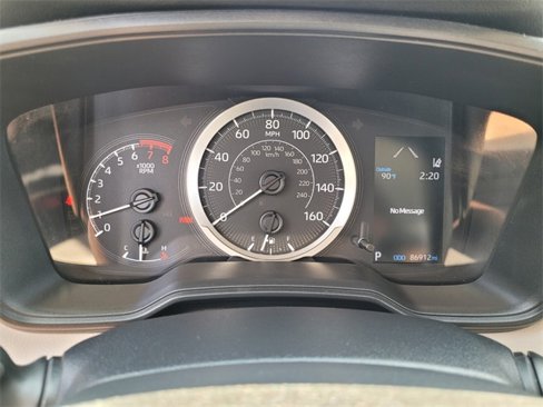 Used 2021 Toyota Corolla LE image 21