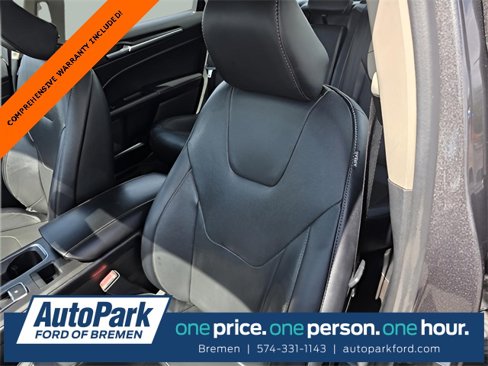 Used 2020 Ford Fusion Titanium image 17