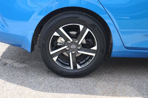 Used 2025 Nissan Sentra SV w/ All-Weather Package image 7
