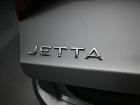 Certified 2022 Volkswagen Jetta SEL image 24