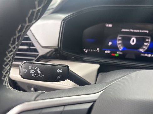New 2025 Volkswagen Taos S image 18