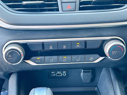 Used 2022 Nissan Altima 2.5 SV image 15