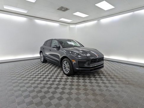 New 2026 Porsche Macan image 8