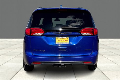 Used 2019 Chrysler Pacifica Limited image 5