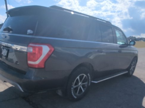Used 2018 Ford Expedition Max XLT w/ Equipment Group 202A image 3