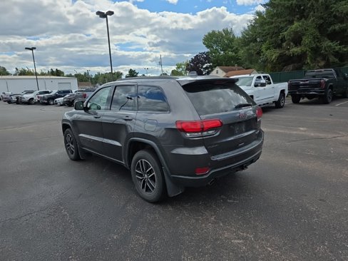 Used 2017 Jeep Grand Cherokee Trailhawk w/ Trailhawk Luxury Group image 8