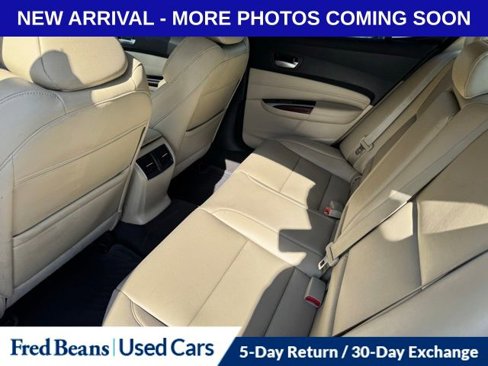 Used 2016 Acura TLX image 9