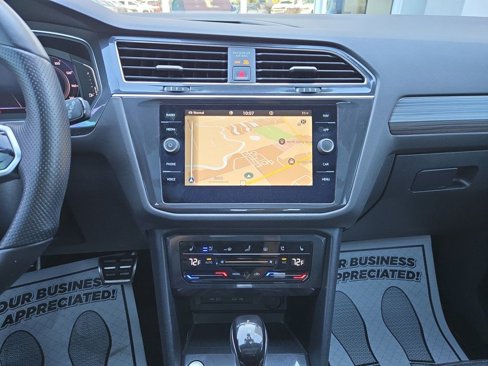 Used 2022 Volkswagen Tiguan SEL R-Line image 23