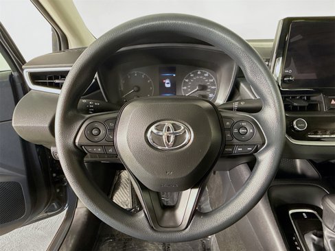 Used 2025 Toyota Corolla LE image 11