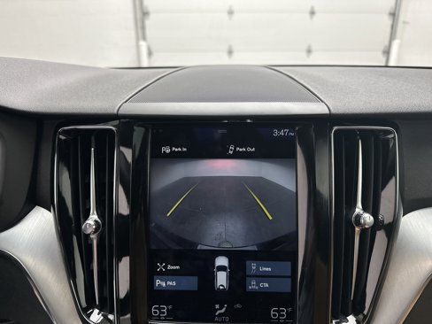 Used 2018 Volvo XC60 T5 Momentum w/ Convenience Package image 36