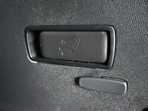 Used 2020 Kia Sorento LX image 54