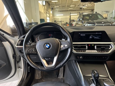 Used 2021 BMW 330i xDrive Sedan w/ Convenience Package image 19