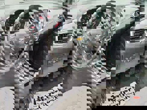 Used 2018 Chevrolet Equinox LT image 11