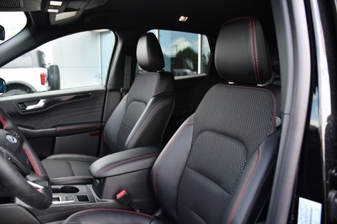 New 2025 Ford Escape ST-Line w/ Tech Pack #1 image 13