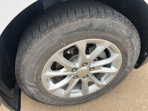 Used 2018 Chevrolet Equinox LS image 58