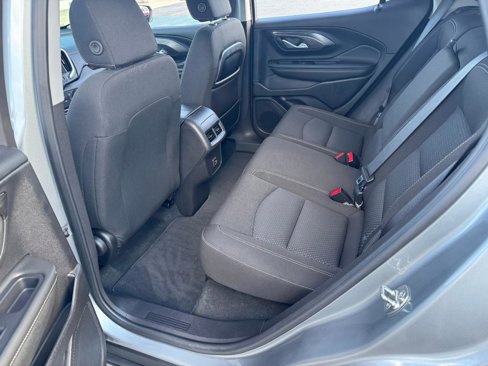 Used 2024 GMC Terrain SLE image 13