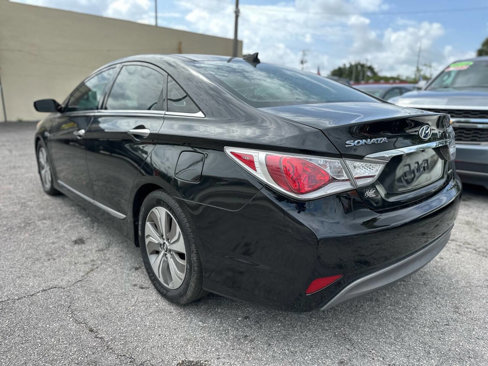 Used 2014 Hyundai Sonata Limited w/ Panoramic Sunroof Package 02 image 5