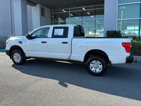Used 2017 Nissan Titan S image 3