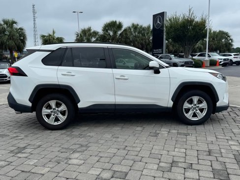 Used 2020 Toyota RAV4 XLE image 7