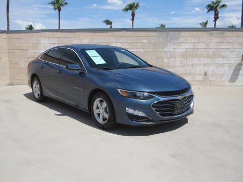 Used 2024 Chevrolet Malibu LT image 2