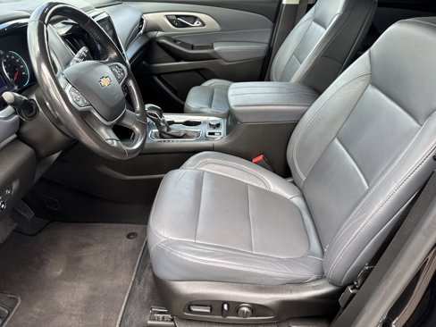 Used 2021 Chevrolet Traverse LT image 10