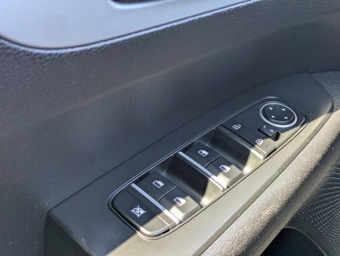 Used 2023 Kia Forte LXS w/ LXS Technology Package image 26