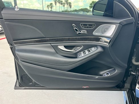 Used 2019 Mercedes-Benz S 450 Sedan image 7