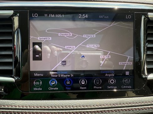 Used 2020 Chrysler Pacifica Limited image 23