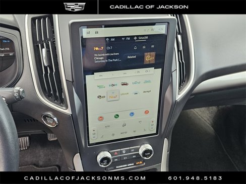 Used 2024 Ford Edge SEL image 8